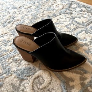 Abound Heeled Clog - size 7.5